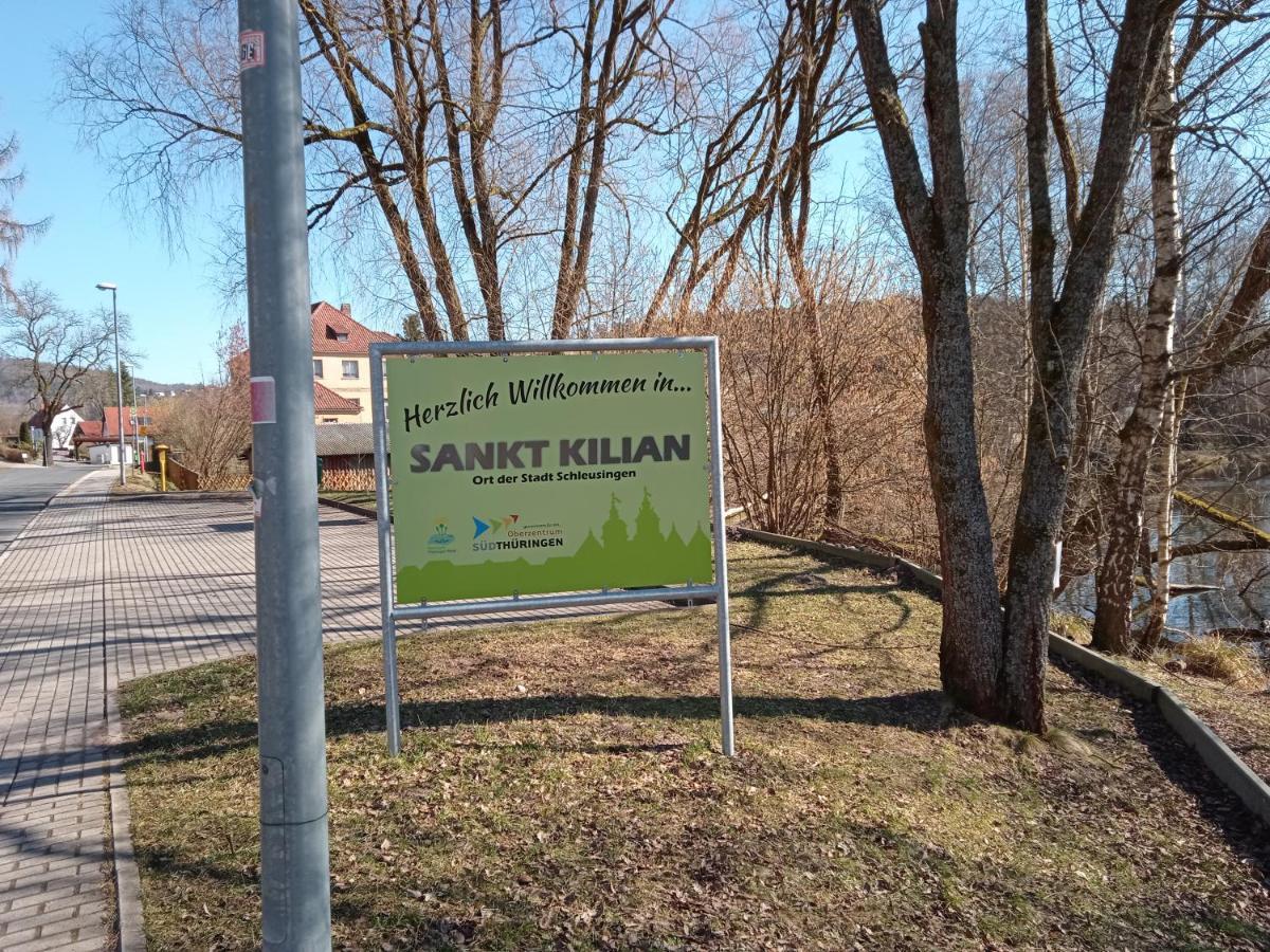 Hotel & Restaurant Zum Adlersberg Schleusingen Buitenkant foto
